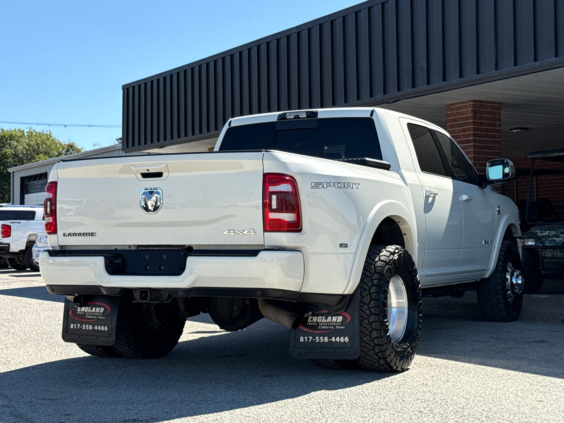 Used 2021 RAM 3500 Laramie AWD/4WD image 9