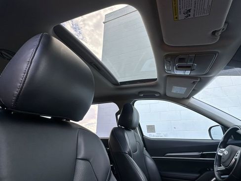 Used 2021 Kia Telluride S image 18