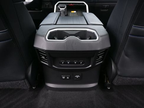 Used 2022 Toyota Tundra Platinum RWD image 17