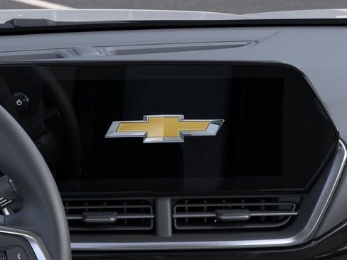 New 2026 Chevrolet Trax ACTIV w/ Sunroof Package FWD image 20