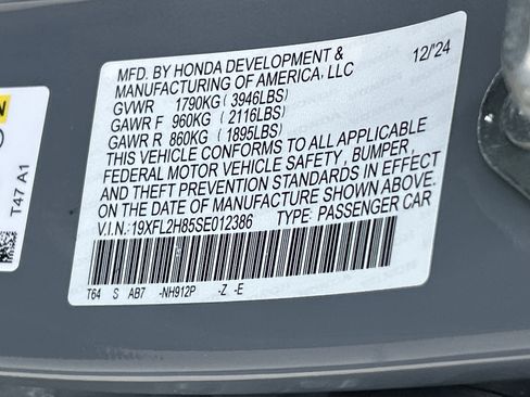 Used 2025 Honda Civic Sport image 36