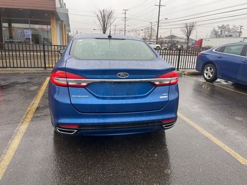 Used 2017 Ford Fusion SE w/ Fusion SE Technology Package image 25