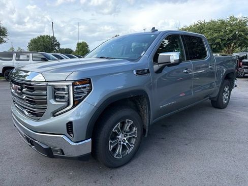 Used 2025 GMC Sierra 1500 SLT AWD/4WD image 4