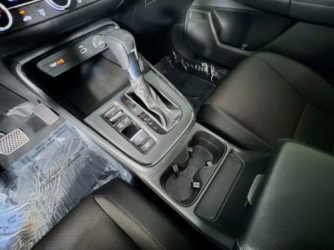 Used 2024 Honda CR-V LX image 25