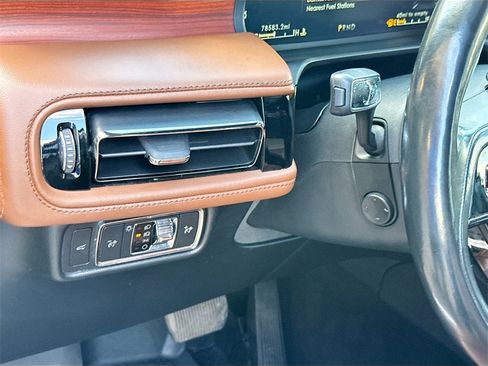 Used 2023 Lincoln Aviator Reserve image 11