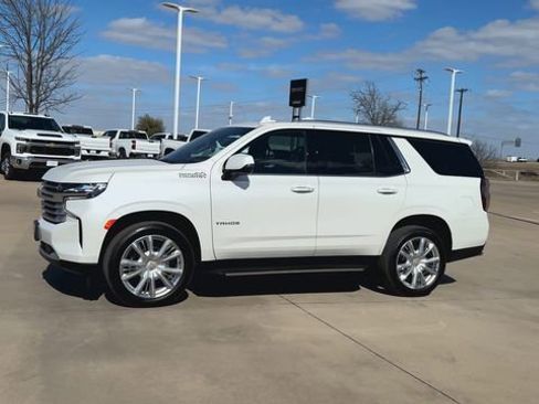 Used 2023 Chevrolet Tahoe High Country image 5