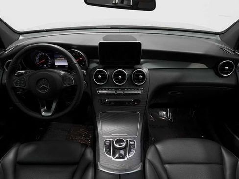 Used 2019 Mercedes-Benz GLC 300 image 30