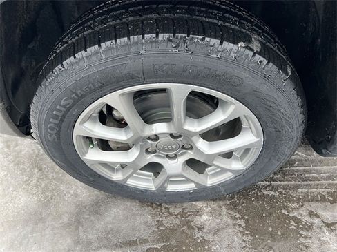 Used 2022 Jeep Compass Latitude w/ Sun and Sound Group image 12