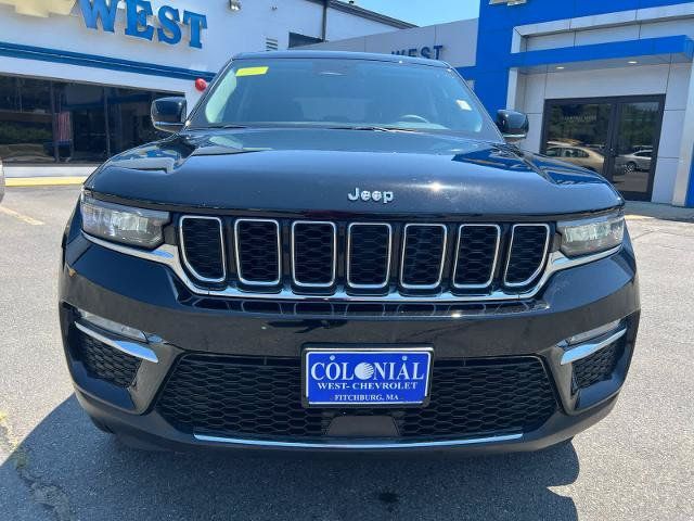 Used 2023 Jeep Grand Cherokee Limited w/ Trailer Tow Prep Group (B) AWD/4WD image 2