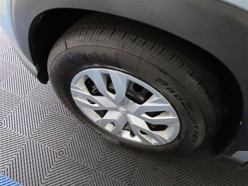 Used 2026 Toyota Corolla Cross L FWD image 6
