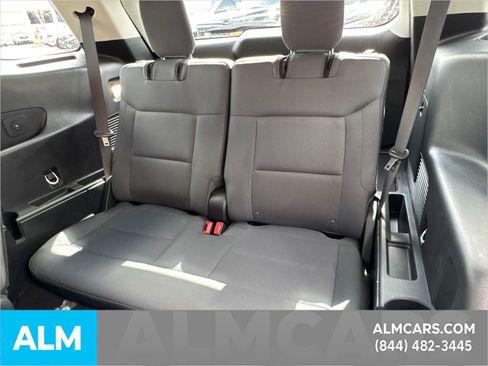 Used 2025 Ford Explorer Active RWD image 27