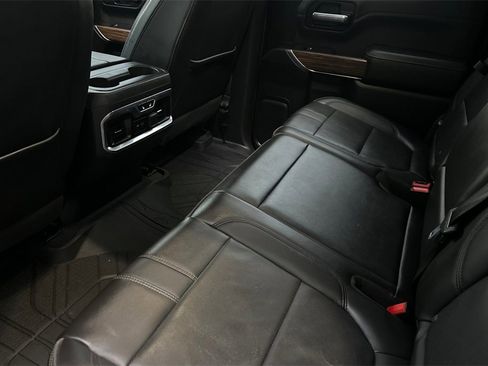 Used 2021 Chevrolet Silverado 1500 High Country w/ Technology Package image 13