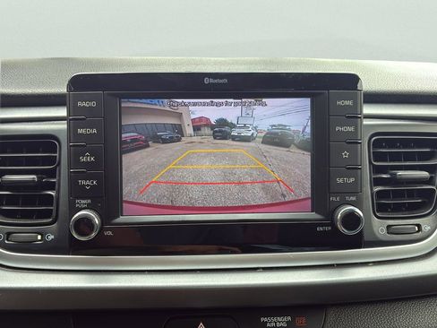 Used 2019 Kia Rio S FWD image 27