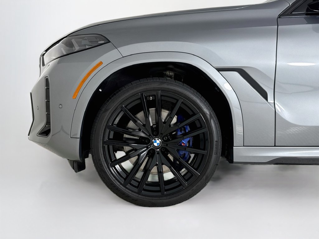 Used 2025 BMW X6 M60i w/ Executive Package AWD/4WD image 26