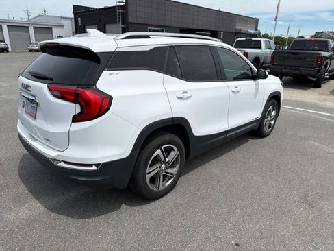 Used 2020 GMC Terrain SLT AWD/4WD image 10