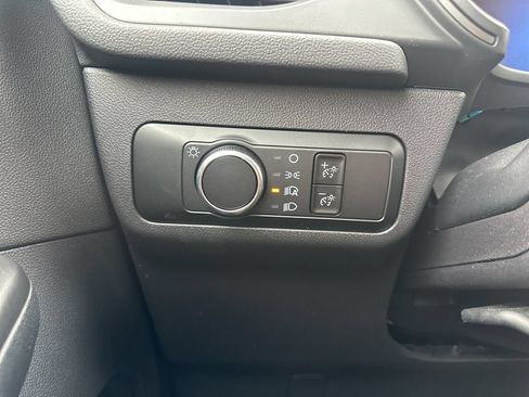 Used 2025 Ford Escape Active AWD/4WD image 19