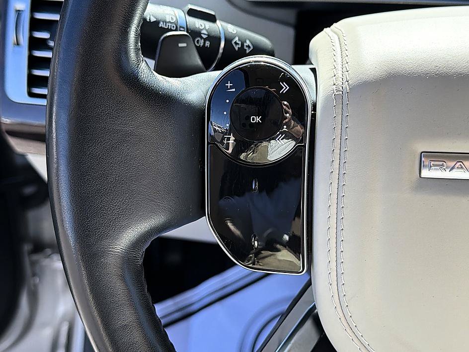 Used 2019 Land Rover Range Rover Supercharged AWD/4WD image 25