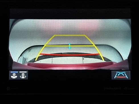 Used 2024 Toyota Camry XLE w/ Cold Weather Package FWD image 15