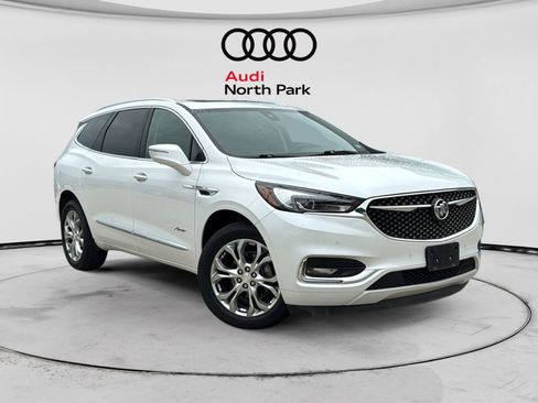 Used 2020 Buick Enclave Avenir w/ Avenir Technology Package FWD image 1