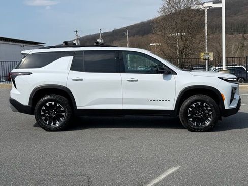 New 2026 Chevrolet Traverse Z71 w/ Driver Confidence Package AWD/4WD image 14