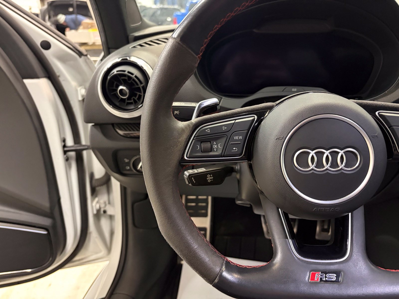 Used 2018 Audi RS 3 w/ Technology Package AWD/4WD image 12