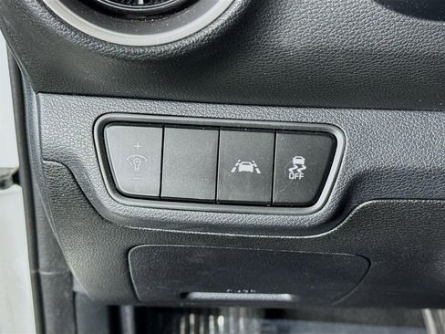 Used 2020 Kia Forte LXS image 11