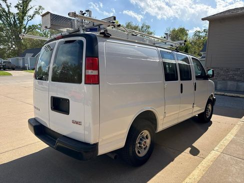 Used 2022 GMC Savana 2500 w/ Driver Convenience Package RWD image 4