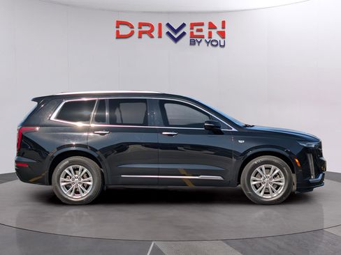 Used 2023 Cadillac XT6 Luxury image 6