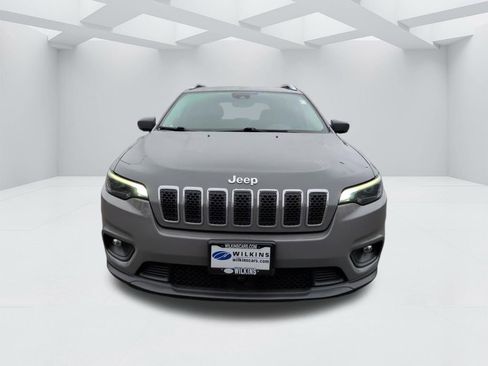 Used 2021 Jeep Cherokee Latitude Plus image 2