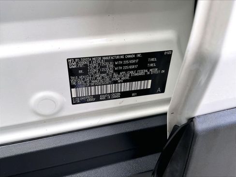 Certified 2025 Toyota RAV4 LE AWD/4WD image 35