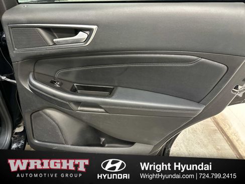 Used 2017 Ford Edge Titanium w/ Equipment Group 301A image 15