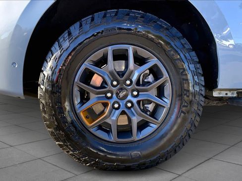 Used 2025 Ford Expedition Tremor image 11