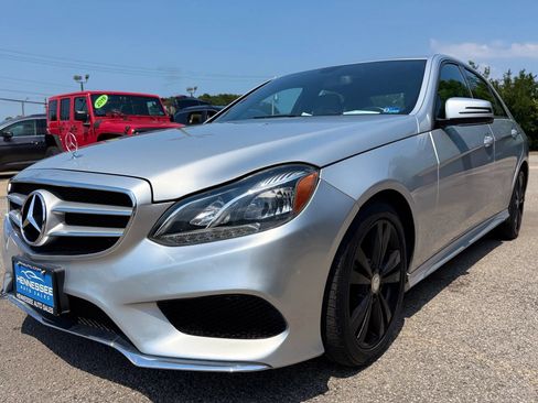 Used 2015 Mercedes-Benz E 350 4MATIC Sedan w/ Premium 1 Package image 19