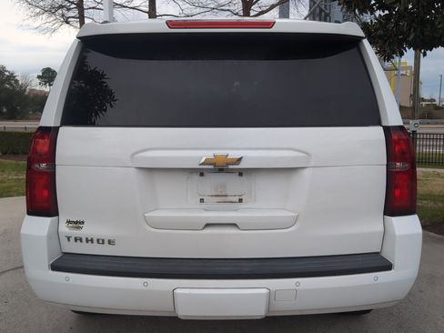 Used 2019 Chevrolet Tahoe LT image 9