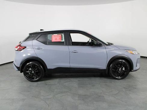 Certified 2023 Nissan Kicks SV FWD image 12