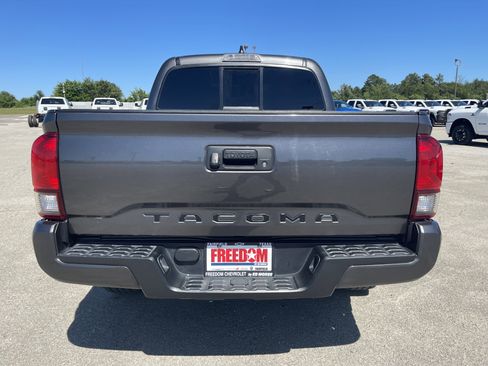 Used 2021 Toyota Tacoma SR w/ SR Convenience Package RWD image 5