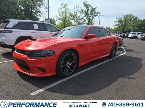Used 2017 Dodge Charger R/T RWD image 1
