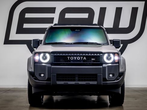 Used 2024 Toyota Land Cruiser 1958 image 3