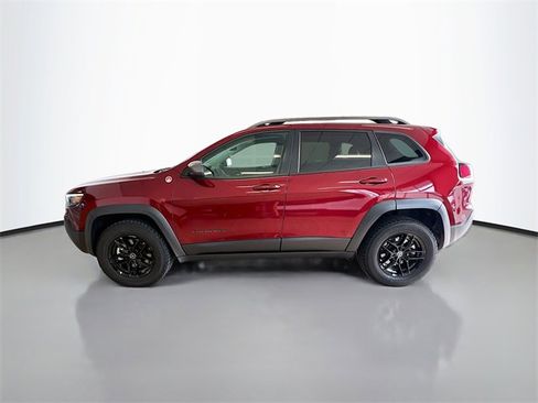 Used 2021 Jeep Cherokee Trailhawk w/ Comfort/Convenience Group image 3