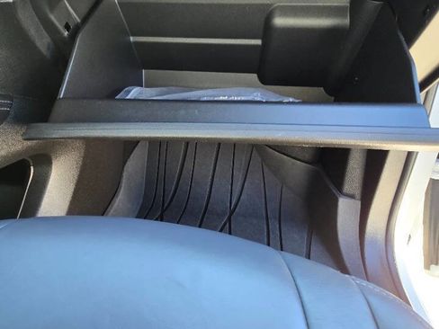 Used 2022 Buick Enclave Essence w/ Trailering Package, 5000 lbs. image 31