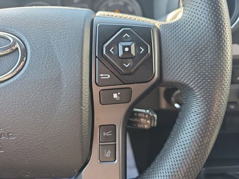 Used 2021 Toyota Tacoma TRD Sport image 26