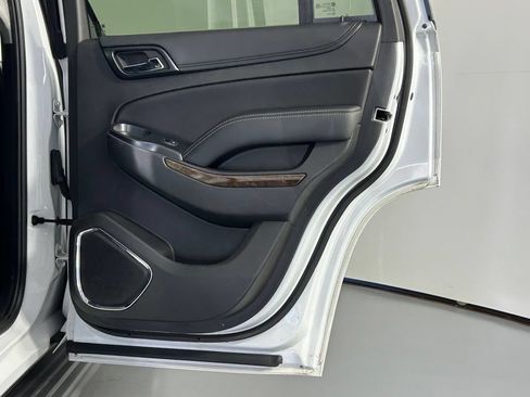 Used 2018 Chevrolet Tahoe LT RWD image 12