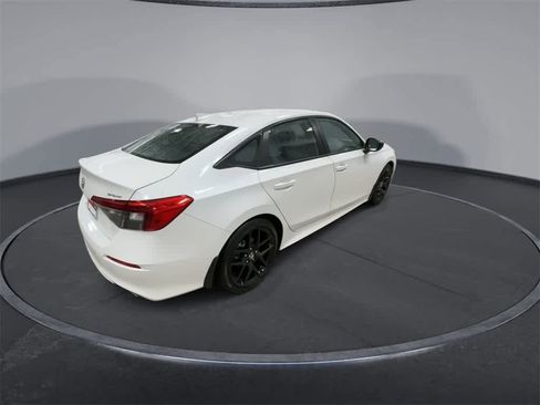 Used 2023 Honda Civic Sport image 8