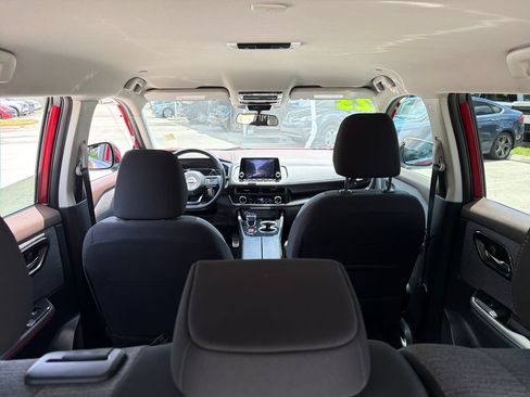Certified 2023 Nissan Rogue SV FWD image 34