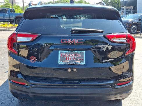 Used 2024 GMC Terrain SLT w/ Infotainment Package II AWD/4WD image 5