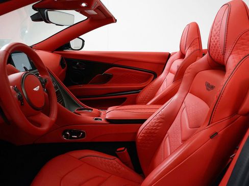 Used 2022 Aston Martin DBS Superleggera Volante image 25