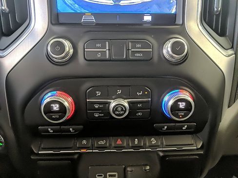 Used 2020 GMC Sierra 1500 SLE w/ SLE Value Package image 22