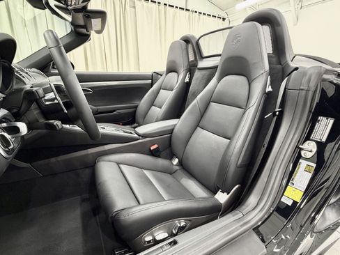 Certified 2025 Porsche 718 Boxster GTS image 31