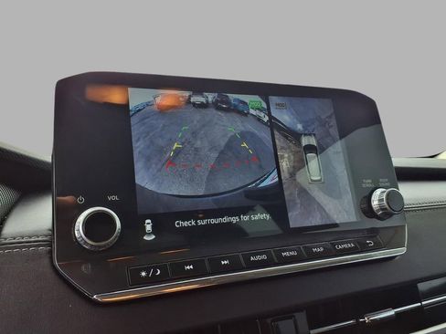 Used 2023 Mitsubishi Outlander SEL image 6