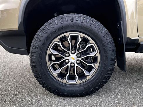 Used 2021 Chevrolet Colorado ZR2 image 7